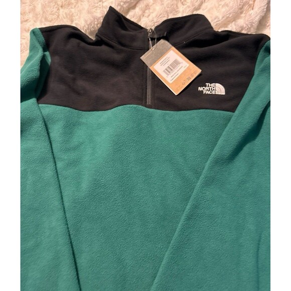 The North Face Fleece Anchor 1/4 Zip NWT medium - Picture 2 of 3